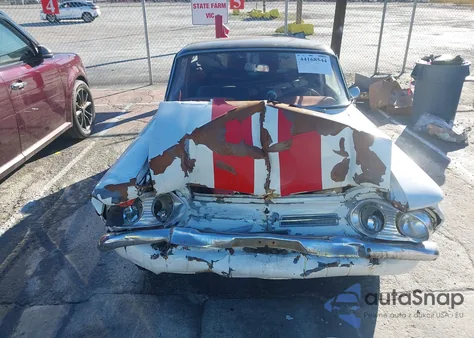 1961 Chevrolet Corvair из США, поврежденный, VIN 3TMM4FNXAM22795